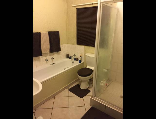 2 BEDROOM PROPERTY TO RENT IN WILGEHEUWEL